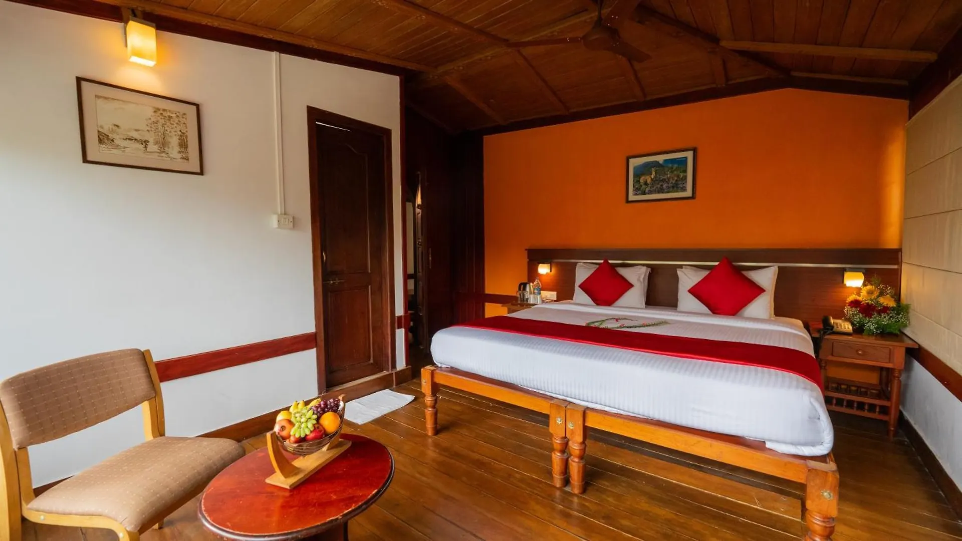 Westwood Riverside Munnar Hotel